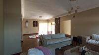 Lounges - 29 square meters of property in Louwlardia