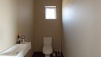 Guest Toilet - 6 square meters of property in Louwlardia