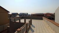 Balcony - 100 square meters of property in Louwlardia