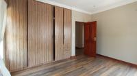 Bed Room 2 - 19 square meters of property in Louwlardia