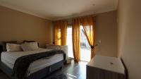 Main Bedroom - 34 square meters of property in Louwlardia