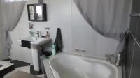 Bathroom 3+ of property in Rangeview