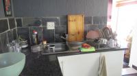 Kitchen of property in Rangeview