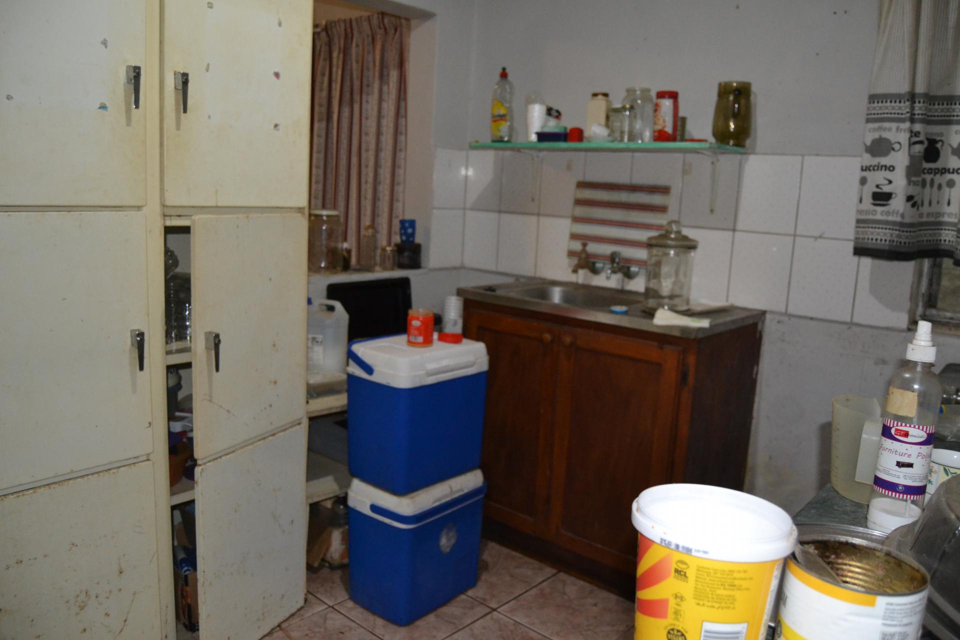 Kitchen of property in Glenmore (KZN)