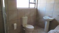 Main Bathroom - 9 square meters of property in Kempton Park