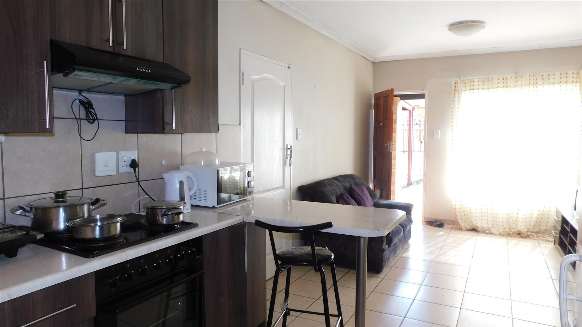 Kitchen - 10 square meters of property in Emalahleni (Witbank) 