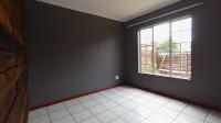 Bed Room 1 - 12 square meters of property in Daspoort