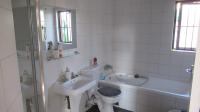 Bathroom 1 - 6 square meters of property in Bryanston