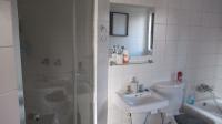 Bathroom 1 - 6 square meters of property in Bryanston