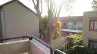 Balcony - 9 square meters of property in Bryanston