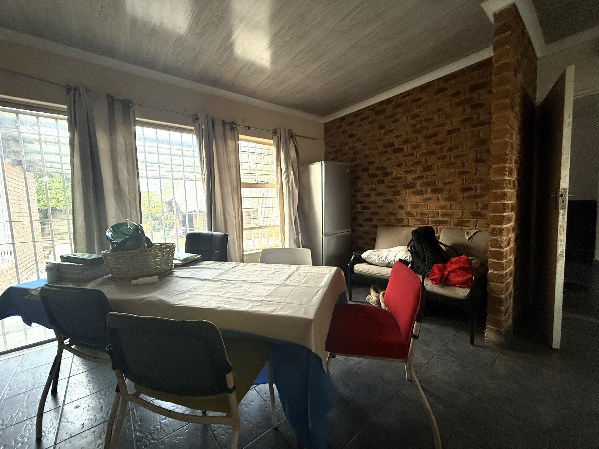 Dining Room - 15 square meters of property in Winchester Hills