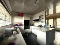 Kitchen - 13 square meters of property in Winchester Hills