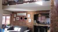Lounges - 34 square meters of property in Glen Marais