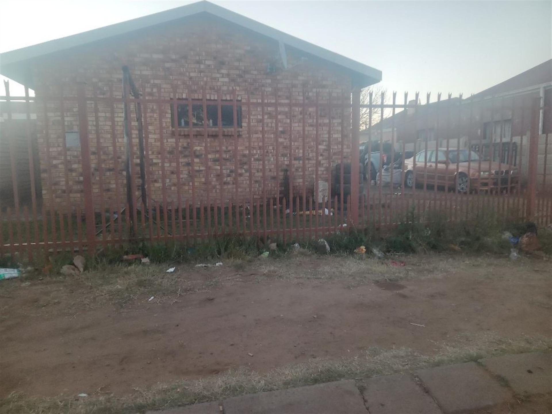 Front View of property in Kimberley