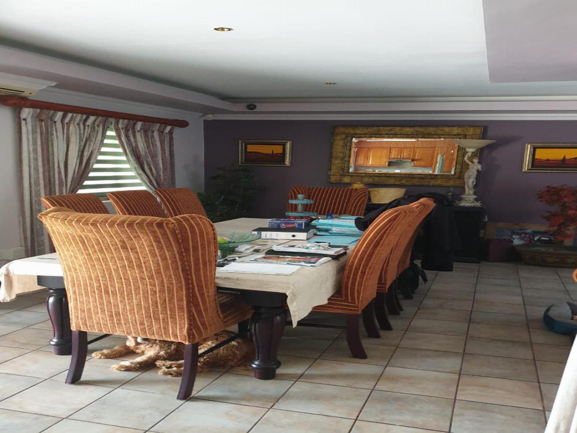 Dining Room - 30 square meters of property in Rustenburg