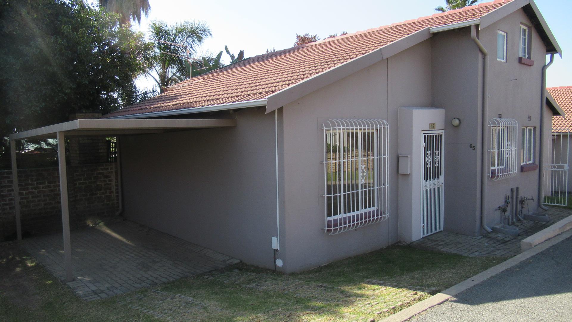 Front View of property in Eden Glen