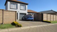 Front View of property in Willow Park Manor