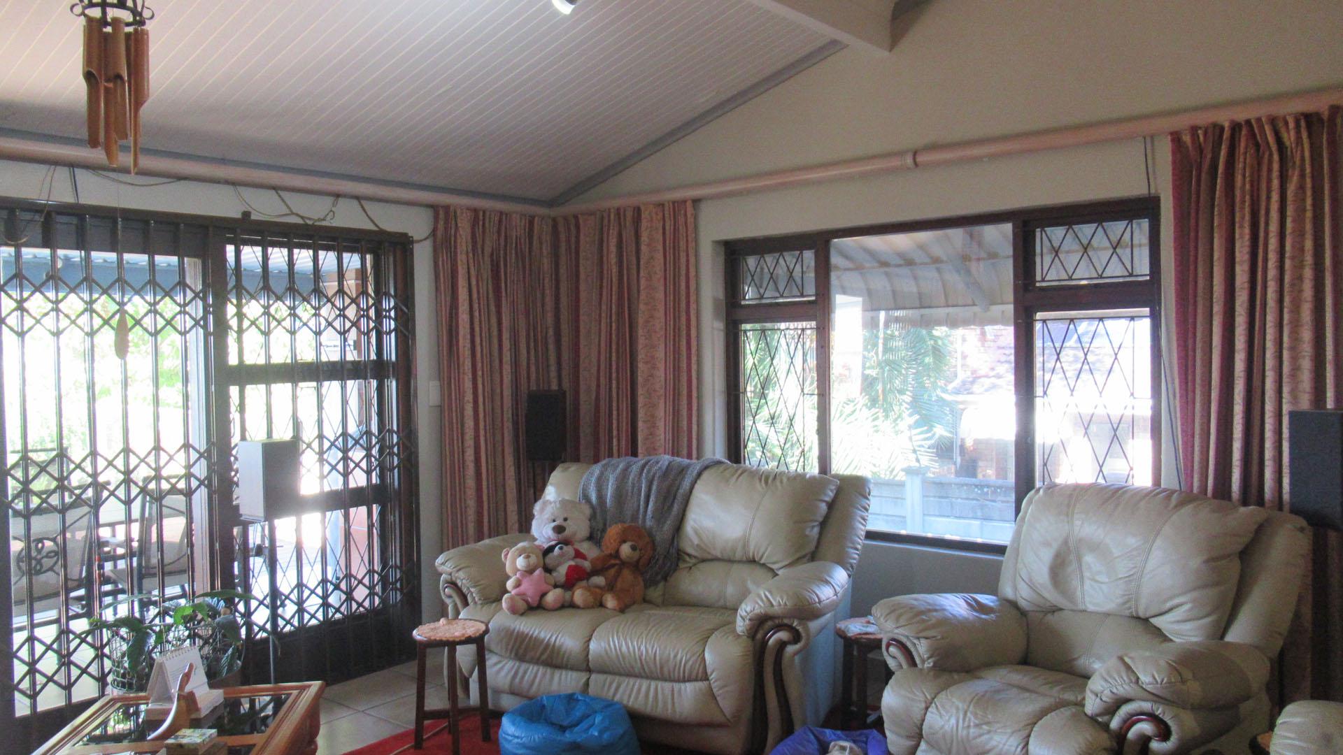 Lounges - 23 square meters of property in Ramsgate