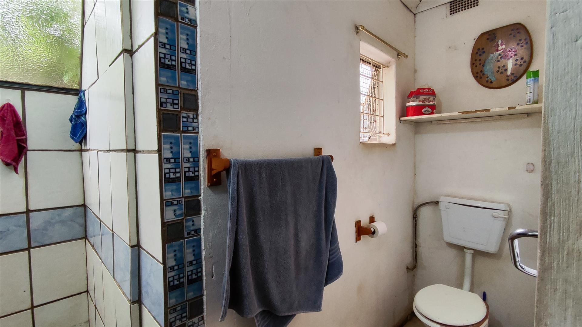 Flatlet - 66 square meters of property in Vanderbijlpark