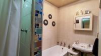 Bathroom 1 - 7 square meters of property in Vanderbijlpark