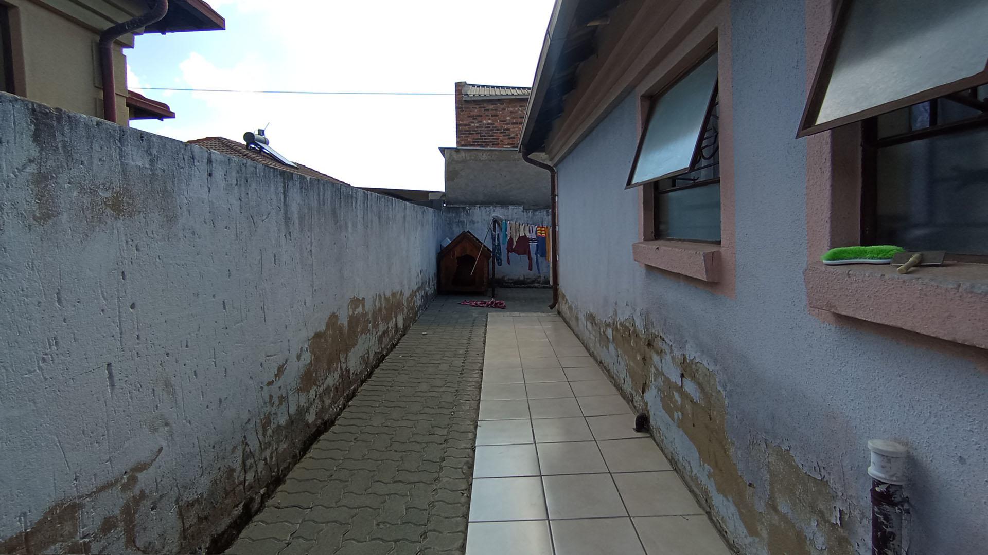 Backyard of property in Olievenhoutbos