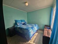 Main Bedroom of property in Olievenhoutbos