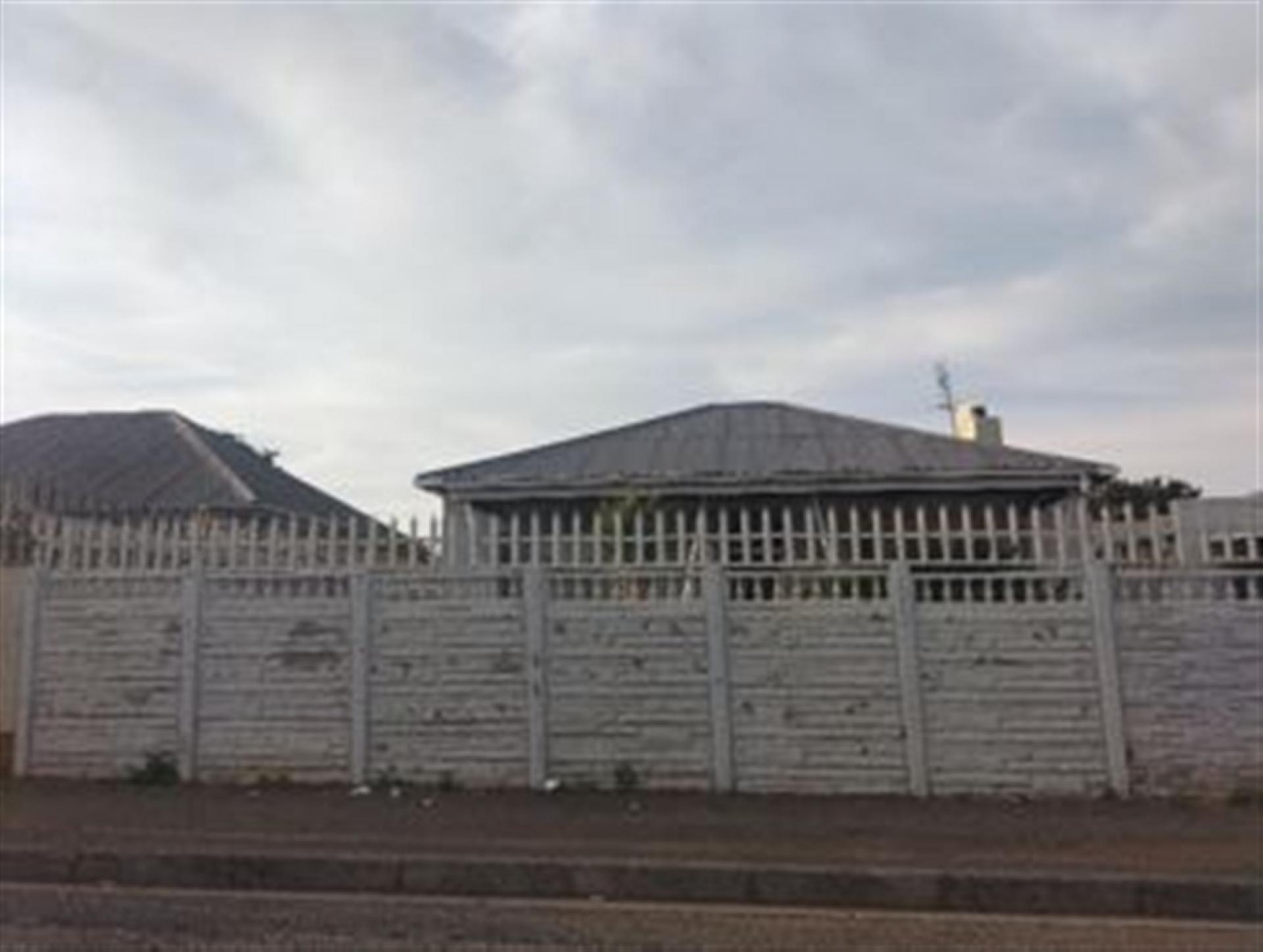 Front View of property in Johannesburg Central