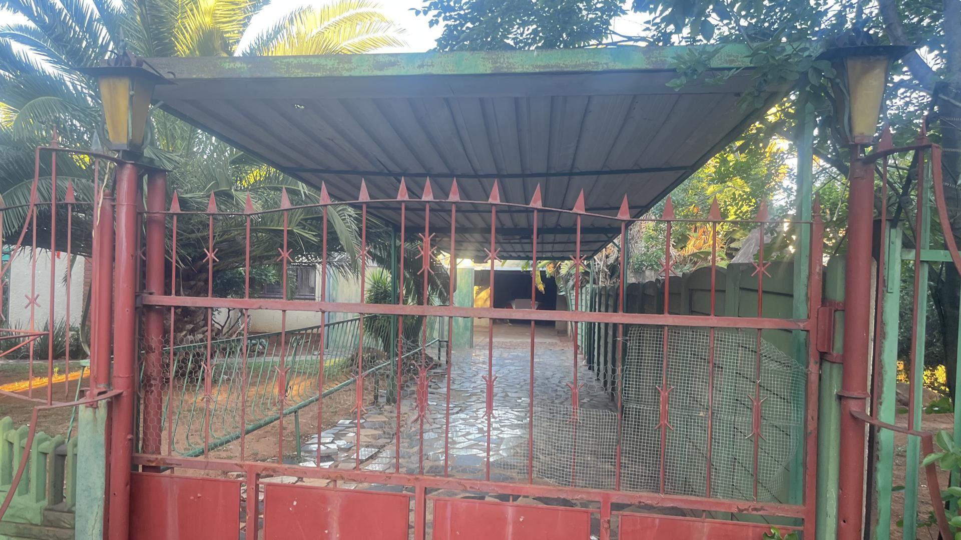 Front View of property in Birch Acres