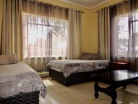Bed Room 2 - 16 square meters of property in Kensington - JHB