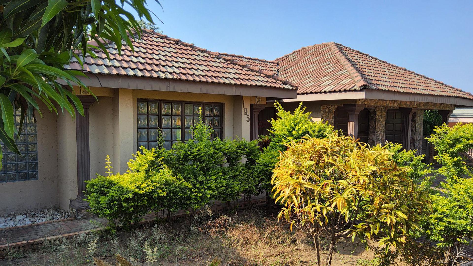 Front View of property in Namakgale