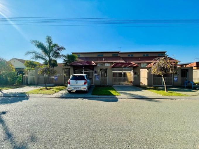 3 Bedroom Simplex for Sale For Sale in Roseacre - MR514968