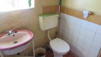 Bathroom 1 - 5 square meters of property in Balfour