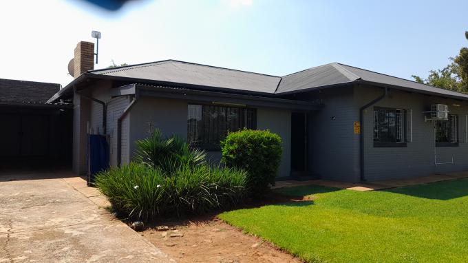 3 Bedroom House for Sale For Sale in Carletonville - MR515238