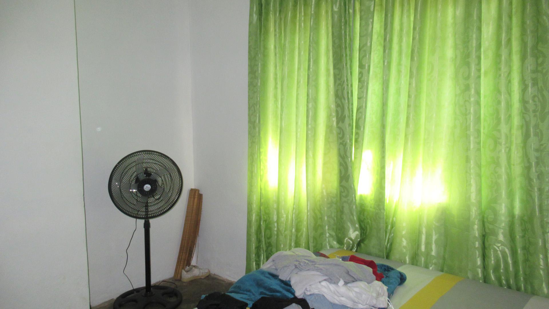 Main Bedroom - 11 square meters of property in Umlazi