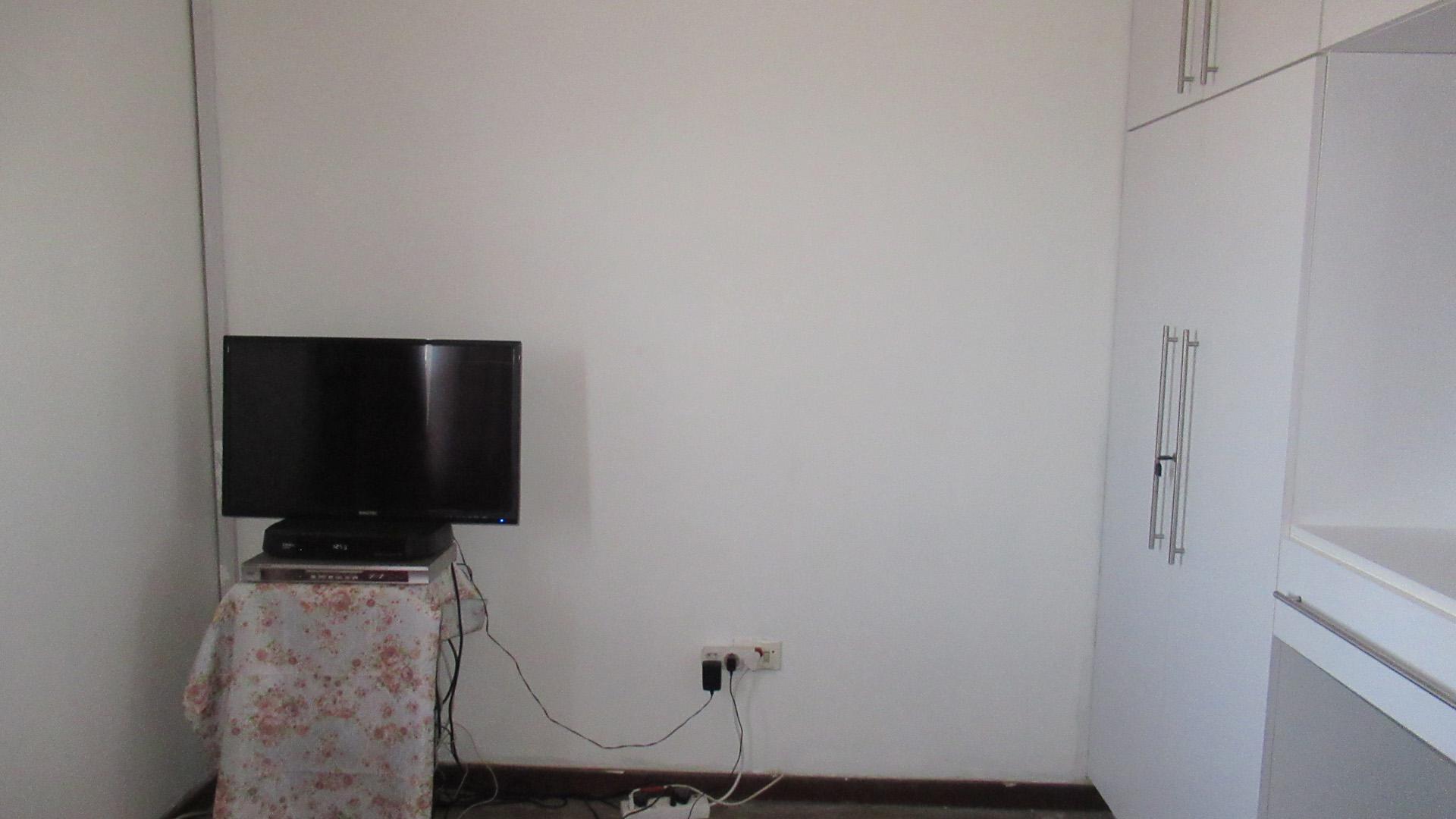 Bed Room 2 - 12 square meters of property in Umlazi