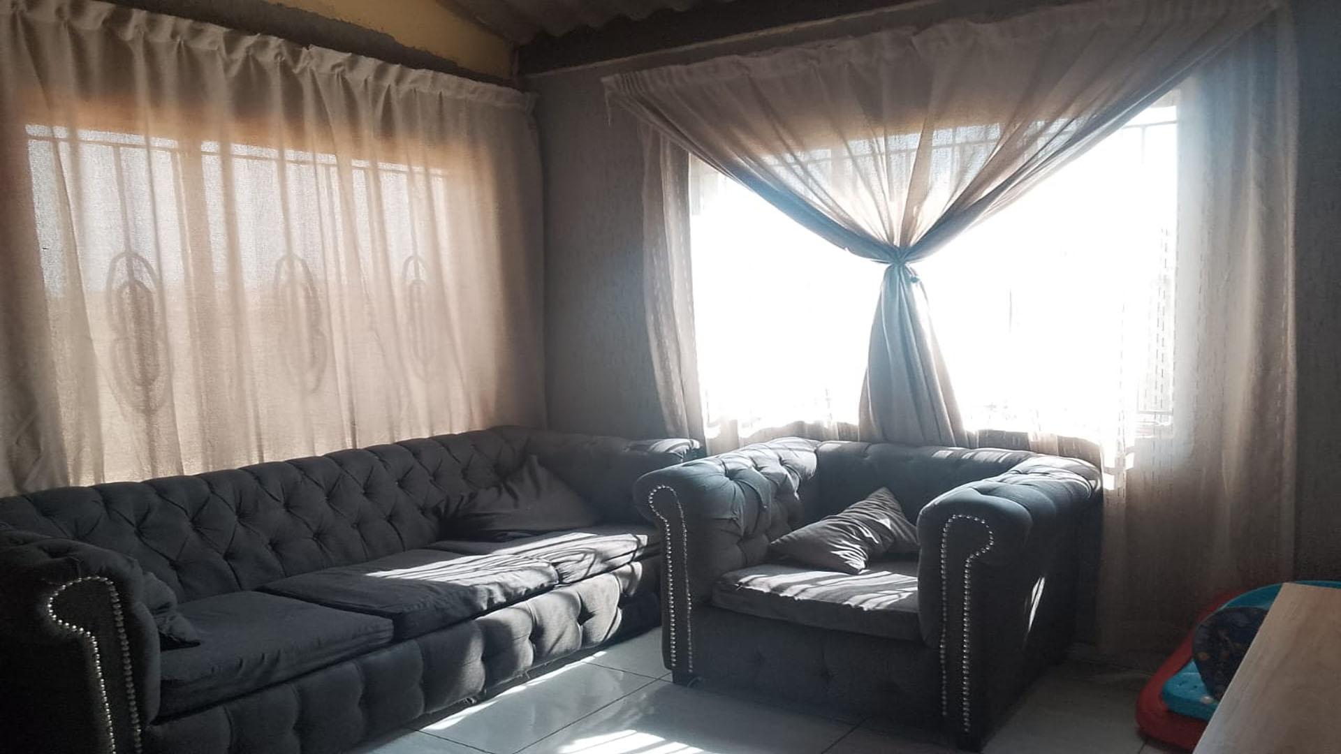 Lounges of property in Villa Liza