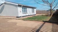Front View of property in Villa Liza