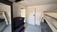 Bed Room 1 - 6 square meters of property in Villa Liza