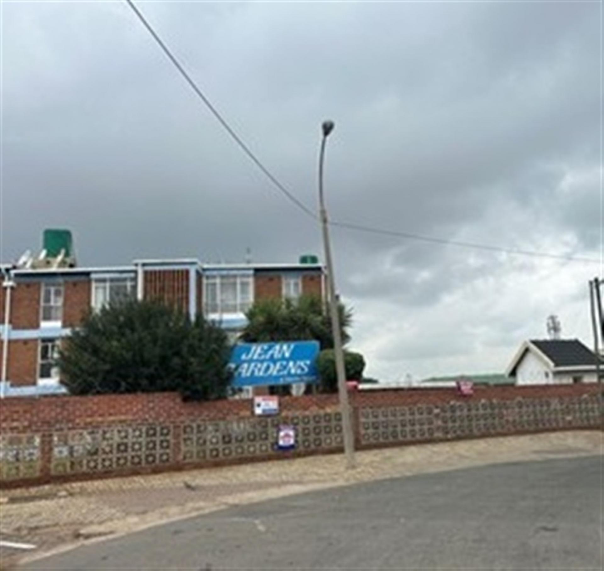 Front View of property in Kempton Park