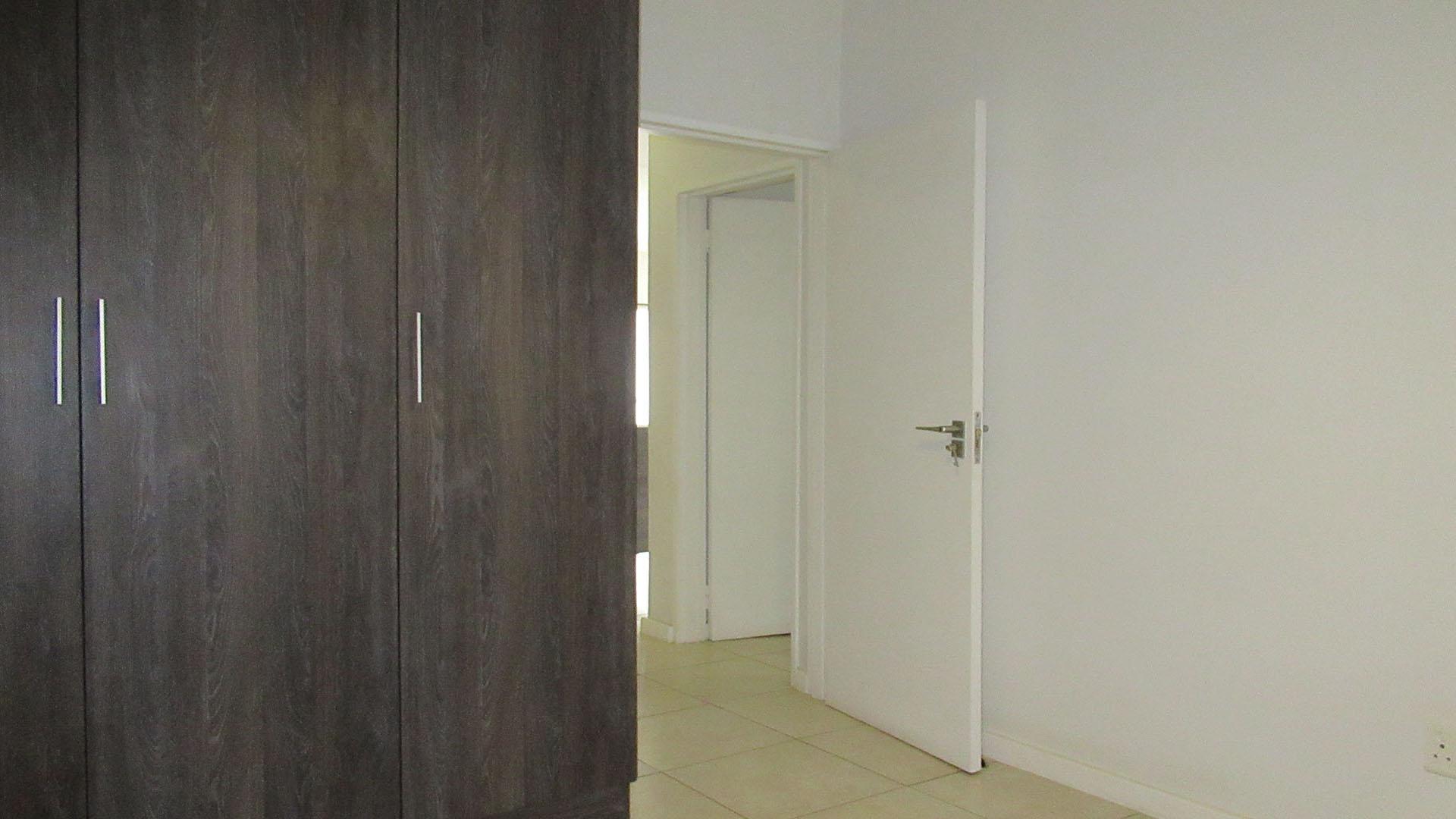 Bed Room 2 - 12 square meters of property in Oakdene