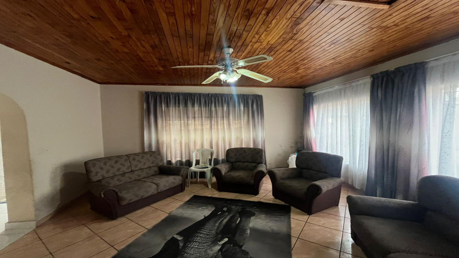 Lounges of property in Newcastle