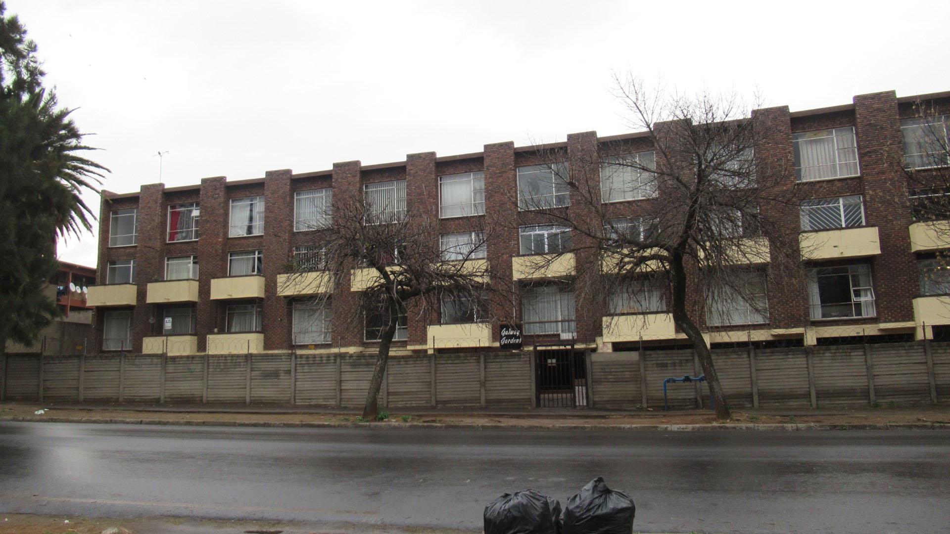 Front View of property in Germiston South