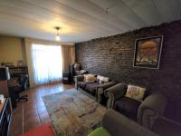 Lounges - 32 square meters of property in Germiston South