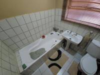Bathroom 1 of property in Germiston South