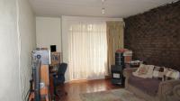 Lounges - 32 square meters of property in Germiston South