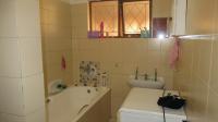 Bathroom 1 - 8 square meters of property in Mariannhill Park