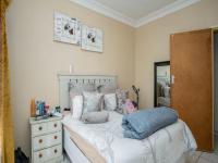 Main Bedroom - 19 square meters of property in Mariannhill Park