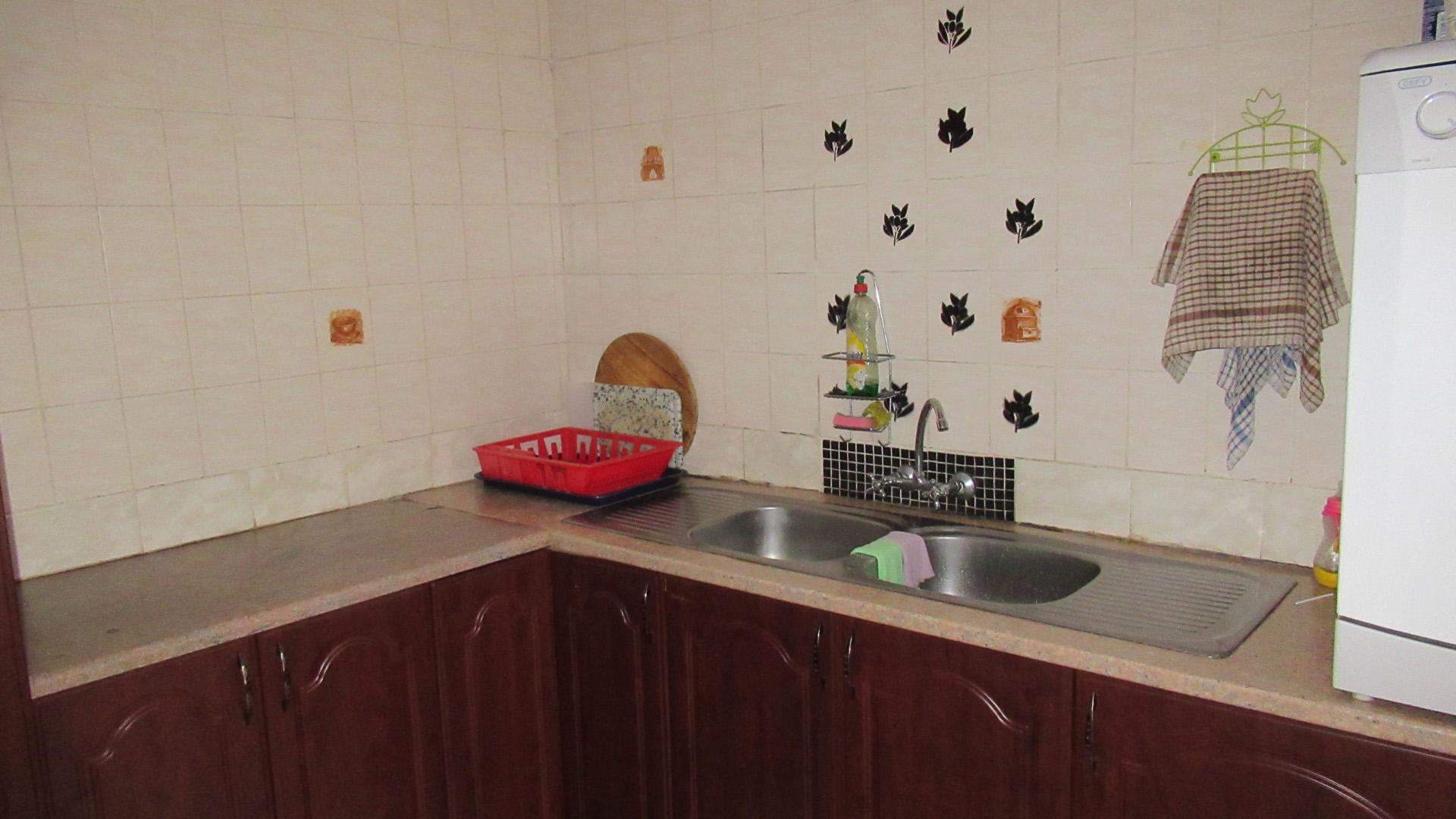 Scullery - 8 square meters of property in Valley Settlement