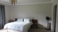 Main Bedroom - 29 square meters of property in Valley Settlement