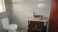 Bathroom 1 - 11 square meters of property in Valley Settlement